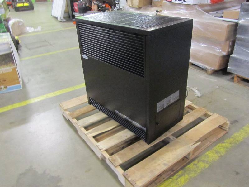 lot 27 image: Williams 50,000 BTUhr Enclosed Front Console Room Natural Gas Heater