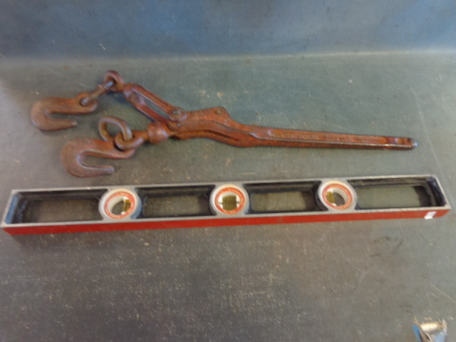 lot 25 image: Chain Binder And Leveler