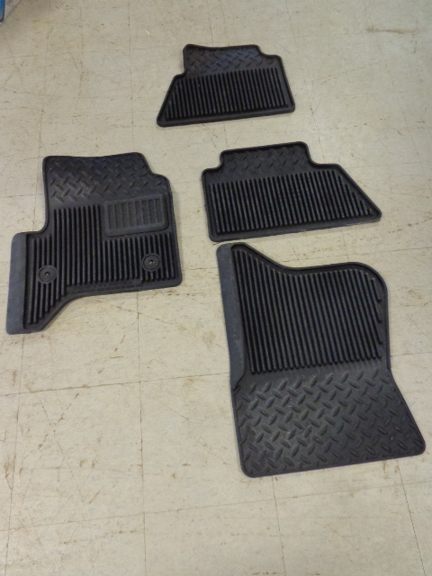 lot 53 image: Auto Floor Mats