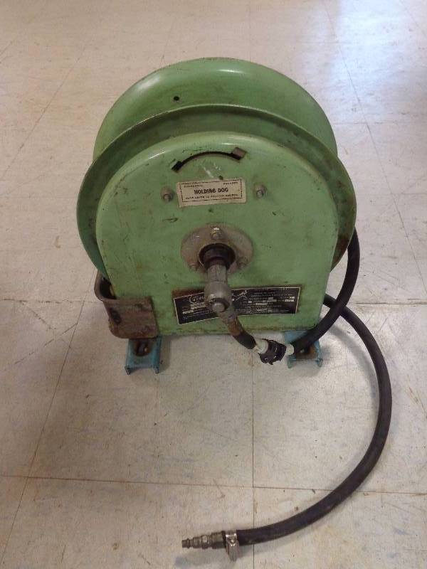 lot 60 image: Air Hose Reel