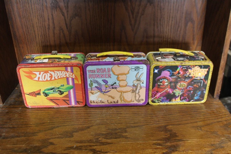 3 Vintage Lunch Boxes