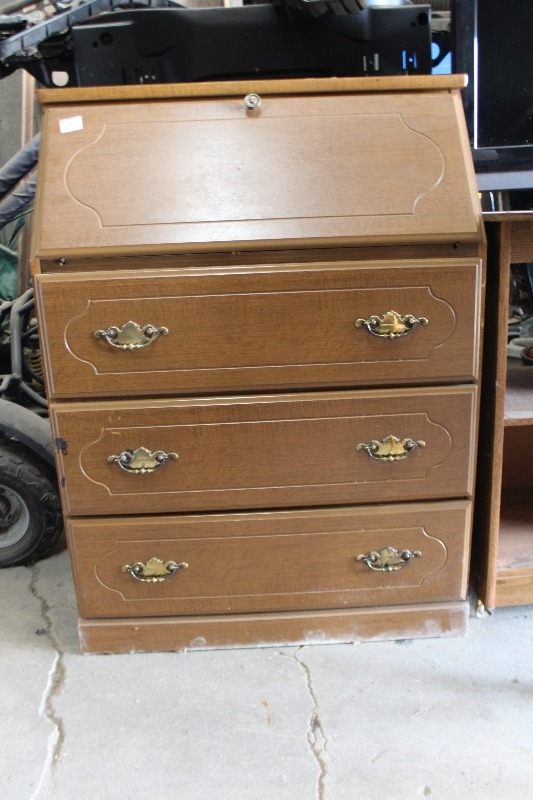 Dresser Desk