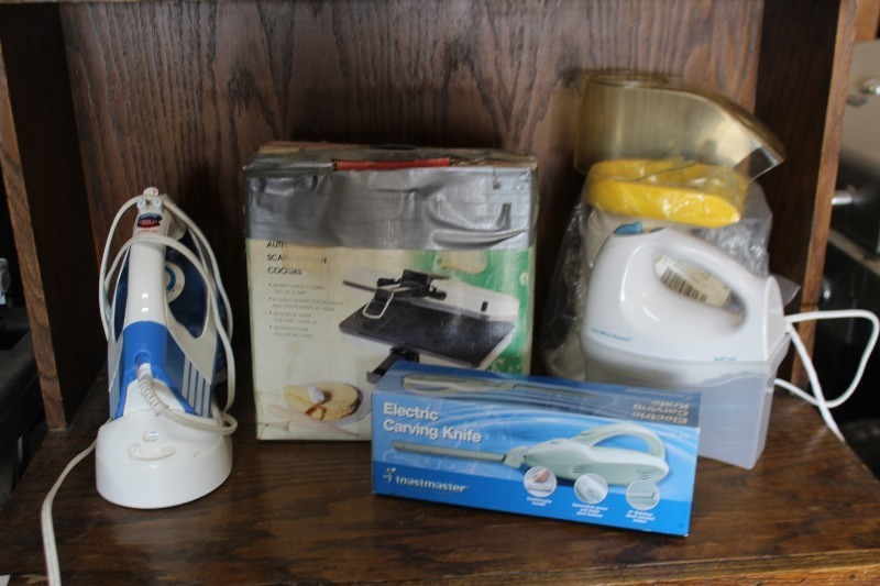 Air Popper, Iron, Mixer, Carving Knife, Cookie Maker