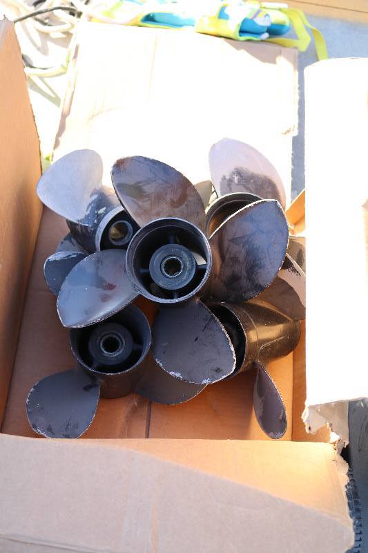 lot 6 image: Boat Propellers