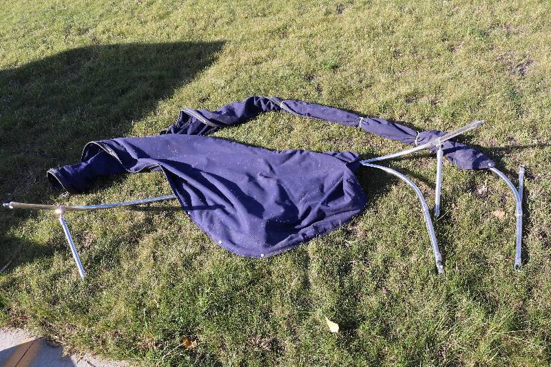 lot 17 image: Boat Canopy
