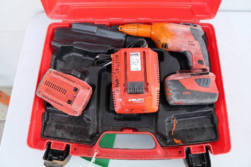 lot 39 image: Hilti Screw Gun