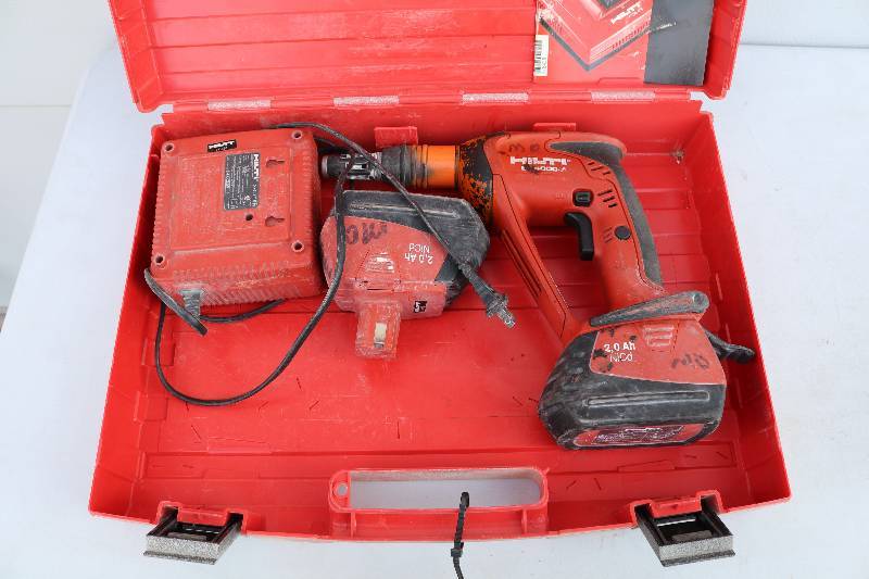 lot 41 image: Hilti Screw Gun