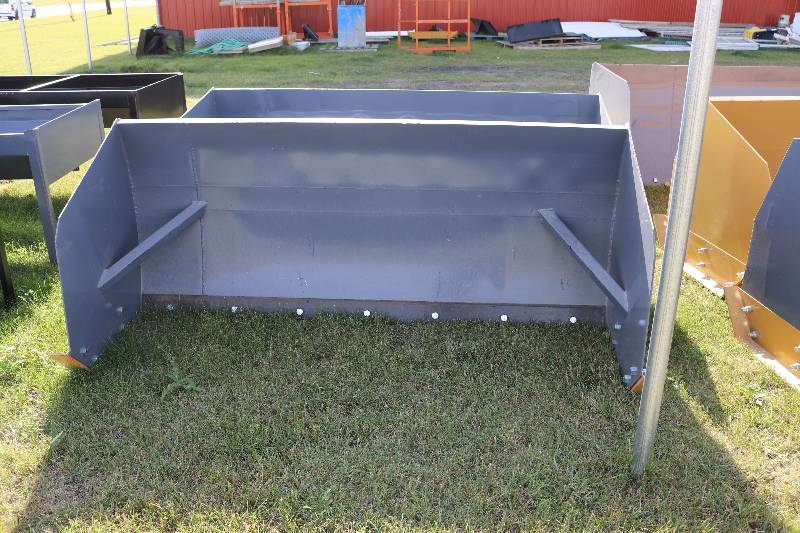 lot 61 image: Skid Steer Snow Pusher