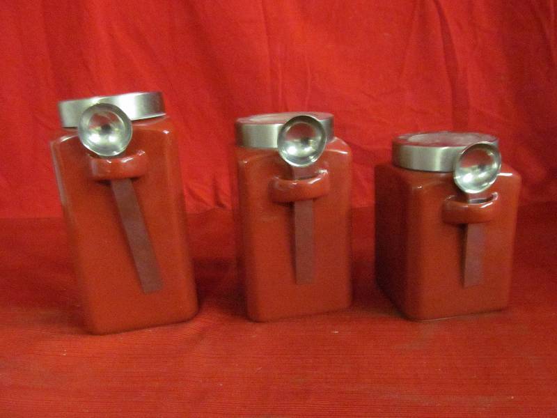kitchen utensils
