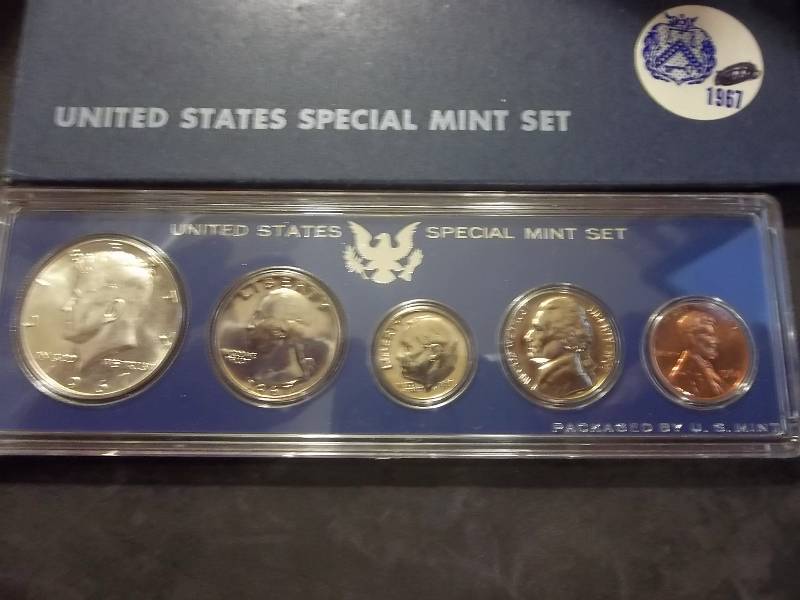 1967 Special Mint Set With Silver Kennedy Half Dollar
