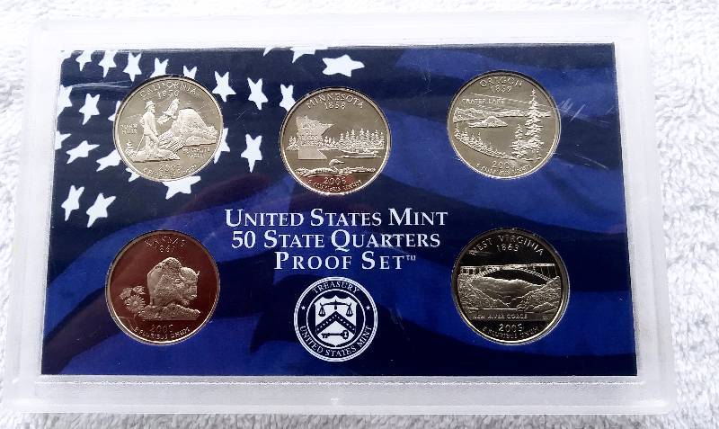 lot 26 image: 2005-S United States Mint 50 State Quarters Proof set - Contains 5 Coins