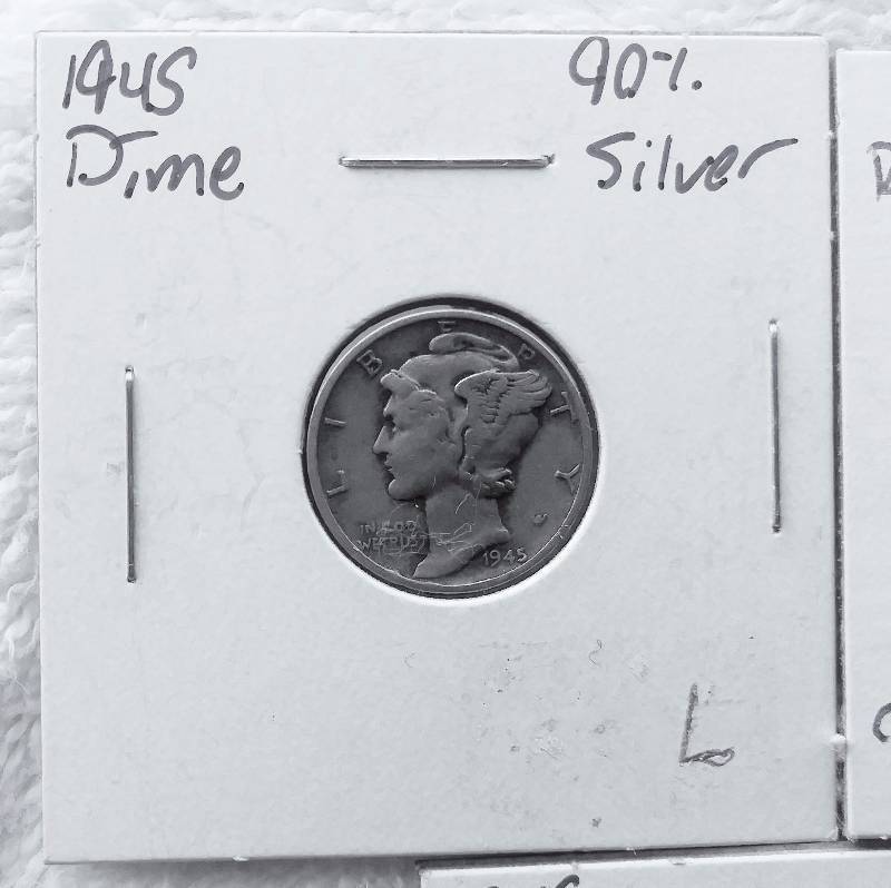 lot 39 image: Collection of 3 Silver Dimes  - 90% Silver