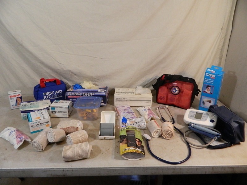 lot 127 image: Medical Supplies