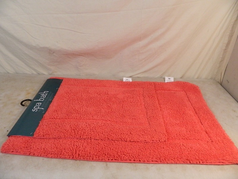 lot 129 image: New 2 Pc Bath Rug Set