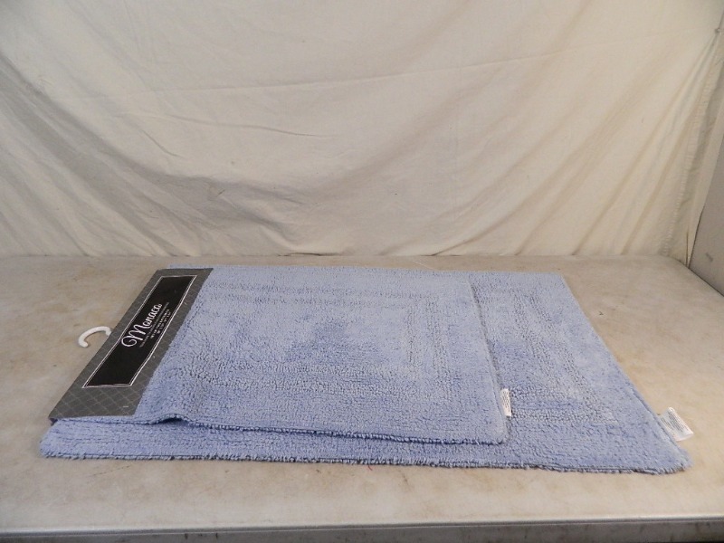 lot 137 image: New 2 Pc Bath Rug Set