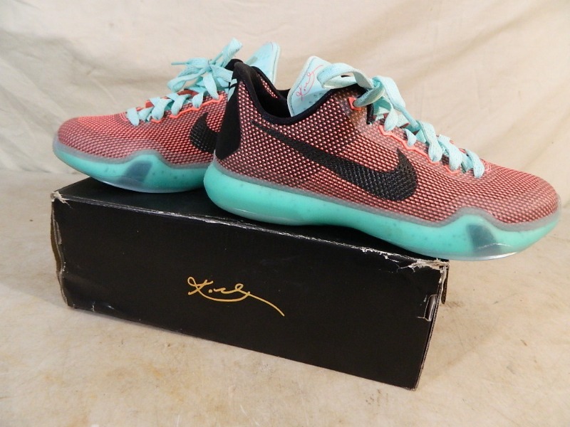 lot 147 image: Nike Kobe Shoes