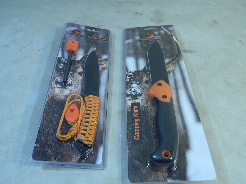 lot 35 image: 2 New Camping Knives