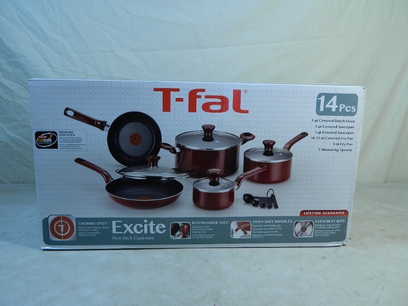 lot 37 image: New T-Fal Pan Set