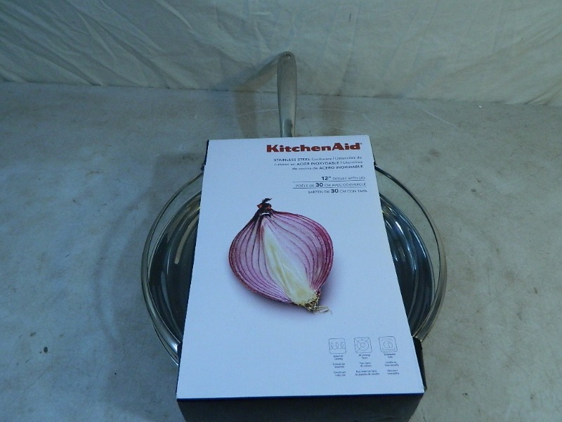 lot 45 image: New KitchenAid Pan