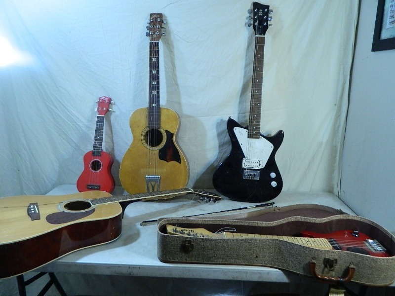 lot 50 image: Guitars and More