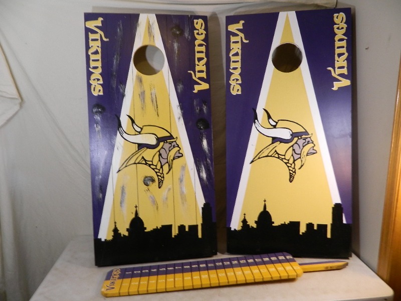 lot 6 image: Vikings Bean Bag Boards
