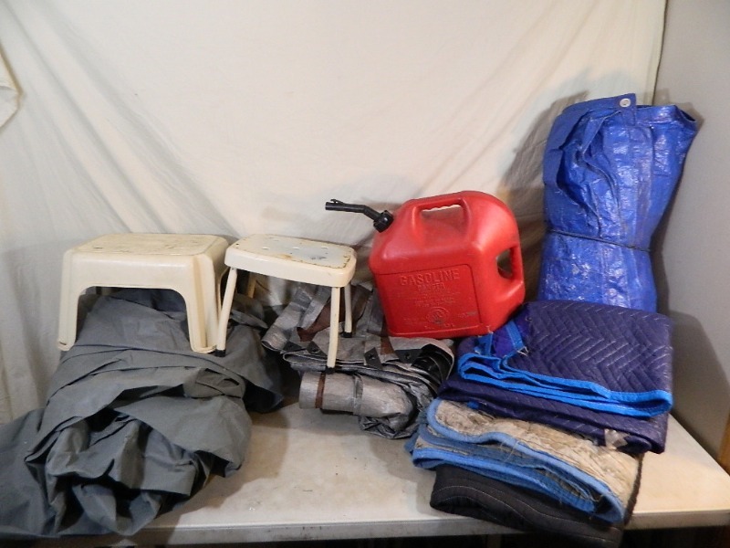 lot 82 image: Tarps, Moving Blankets, More