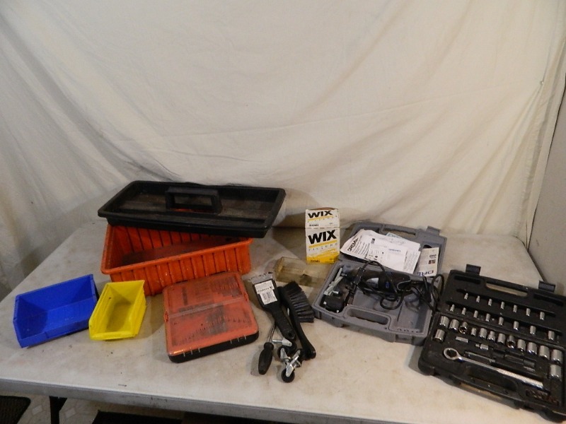 lot 85 image: Dremel Tool, Drill Bits, More