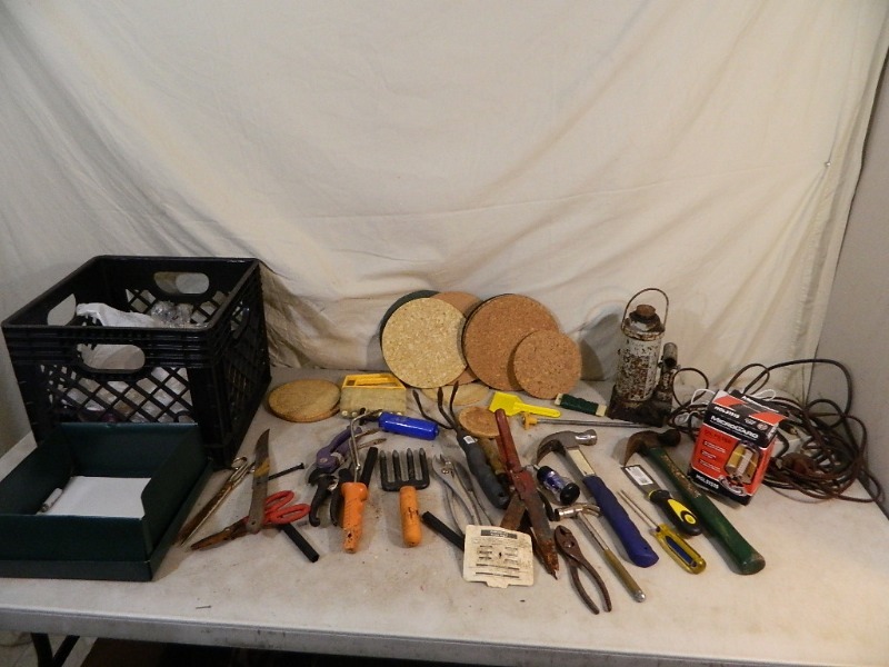 lot 86 image: Assorted Hand Tools and More