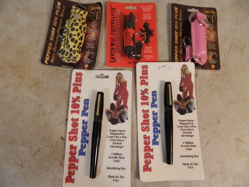 lot 104 image: New Assorted Pepper Sprays