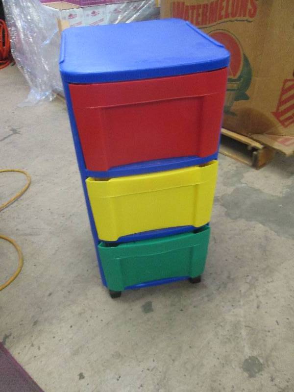 Sterilite Primary Colored Storage U...