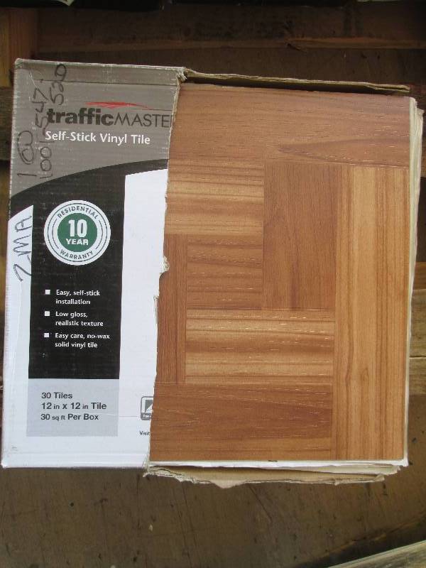 Traffic Master Red Oak Parquet 12 i...