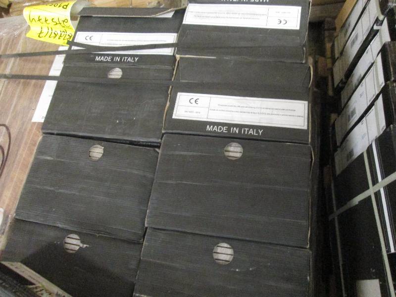 9 Cases MS International Crema Bric...