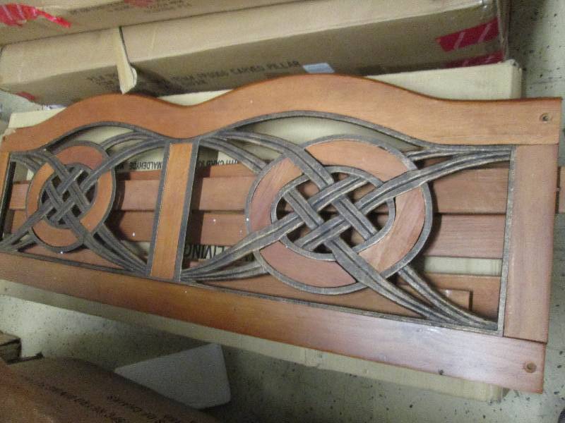 Outdoor Bench- open box Assembly re...