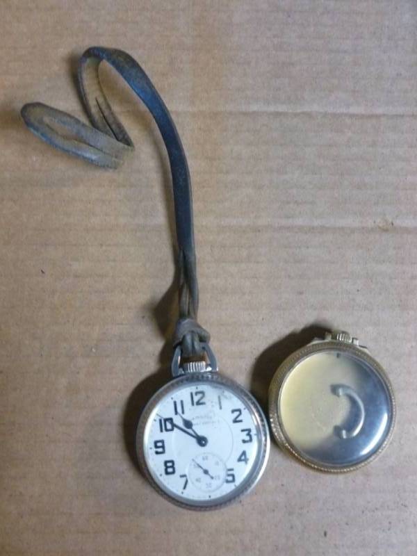 lot 18 image: Vintage Pocket Watch