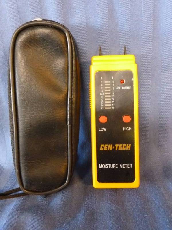 lot 29 image: Moisture Meter
