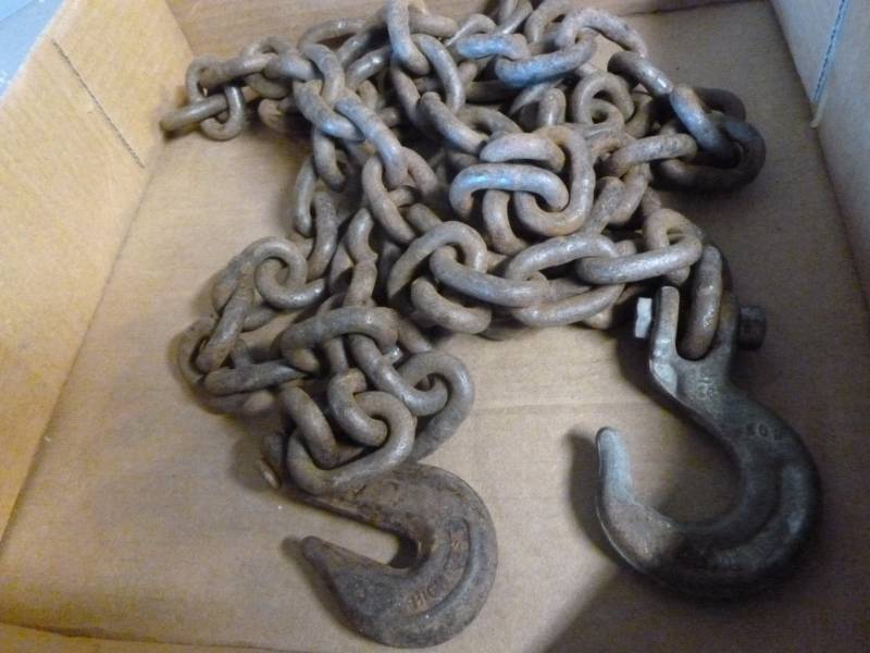 lot 41 image: Log Chain