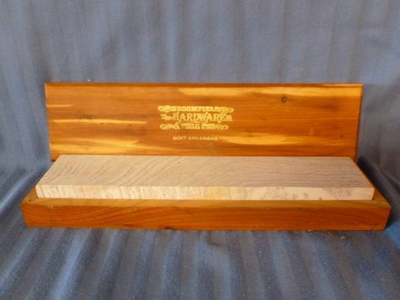 lot 51 image: Vintage Sharpening Stone