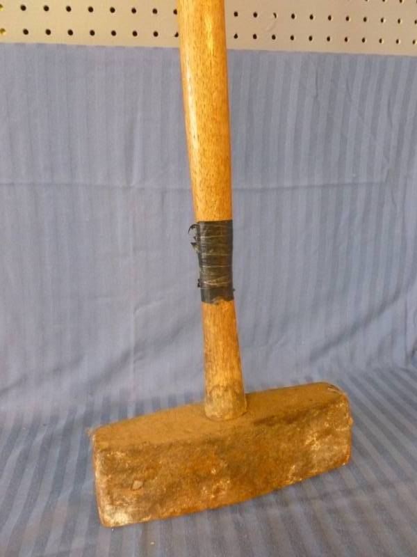 lot 66 image: Sledge Hammer