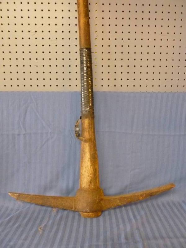 lot 67 image: Vintage Pick Ax