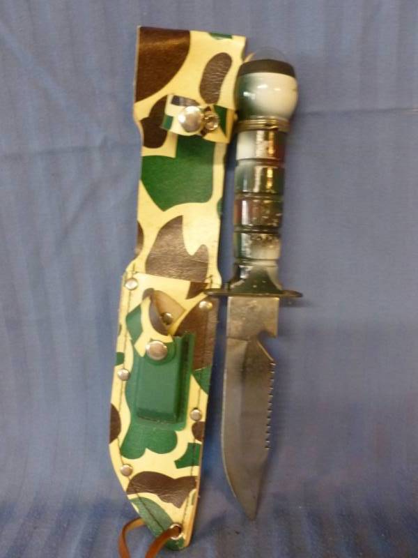 lot 139 image: Survival Knife