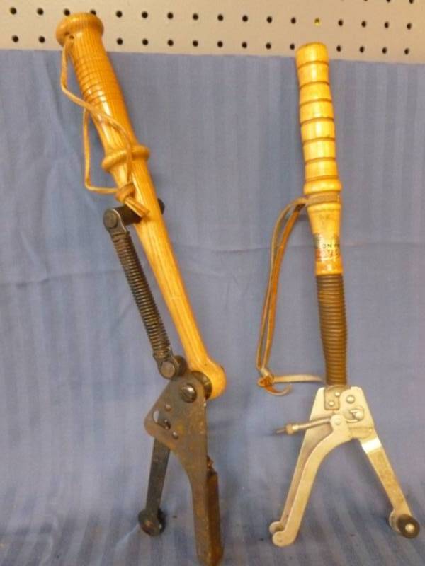 lot 145 image: Vintage Clay Pigeon Throwers