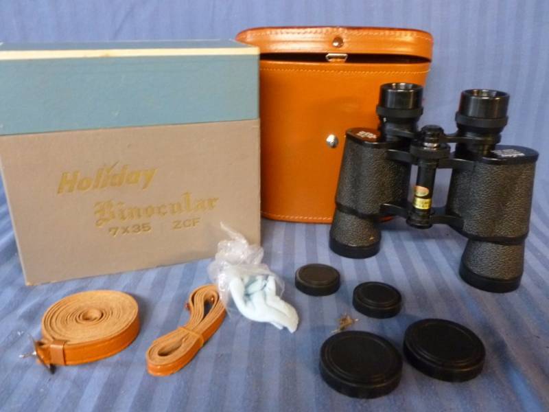 lot 146 image: Vintage Binoculars