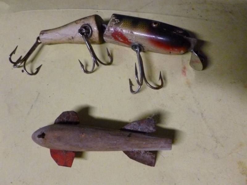 lot 169 image: Vintage Fishing Bait