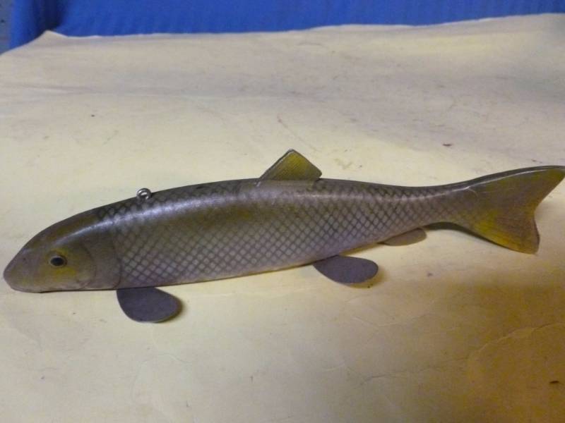lot 172 image: Spearing Decoy