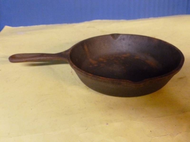 lot 180 image: Cast Iron Pan