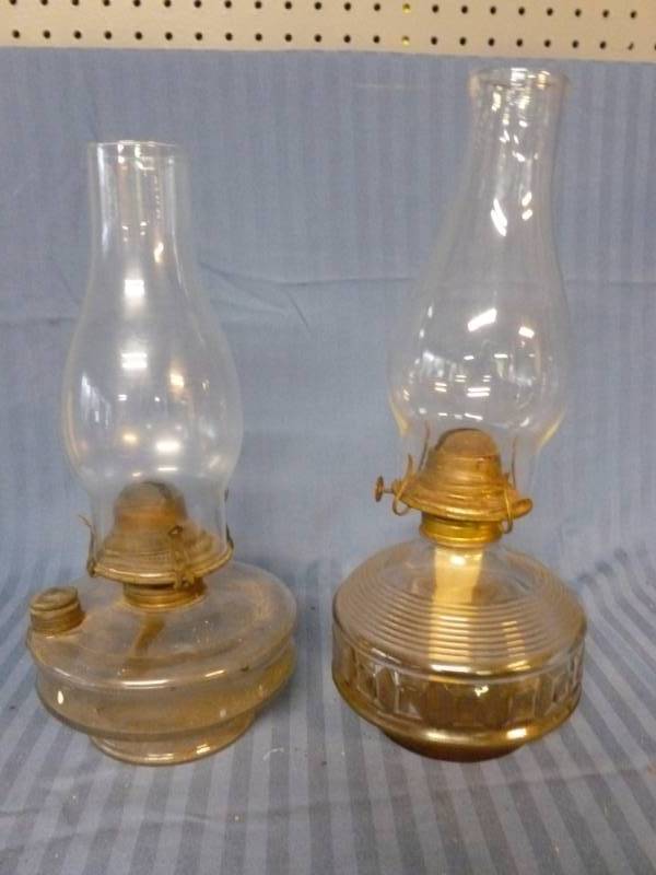 lot 187 image: Vintage Oil Lamps
