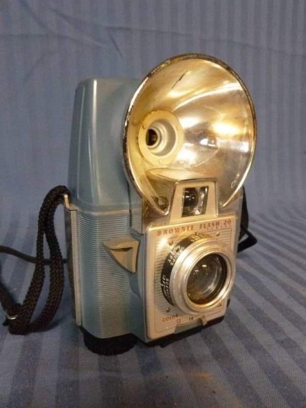 lot 206 image: Vintage Camera