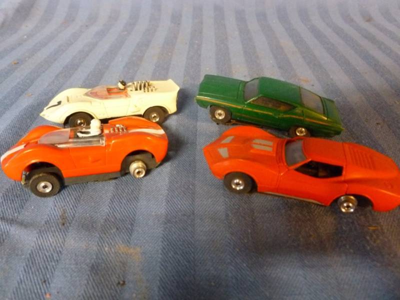 lot 203 image: Vintage Race Set