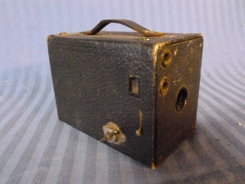 lot 214 image: Vintage Camera