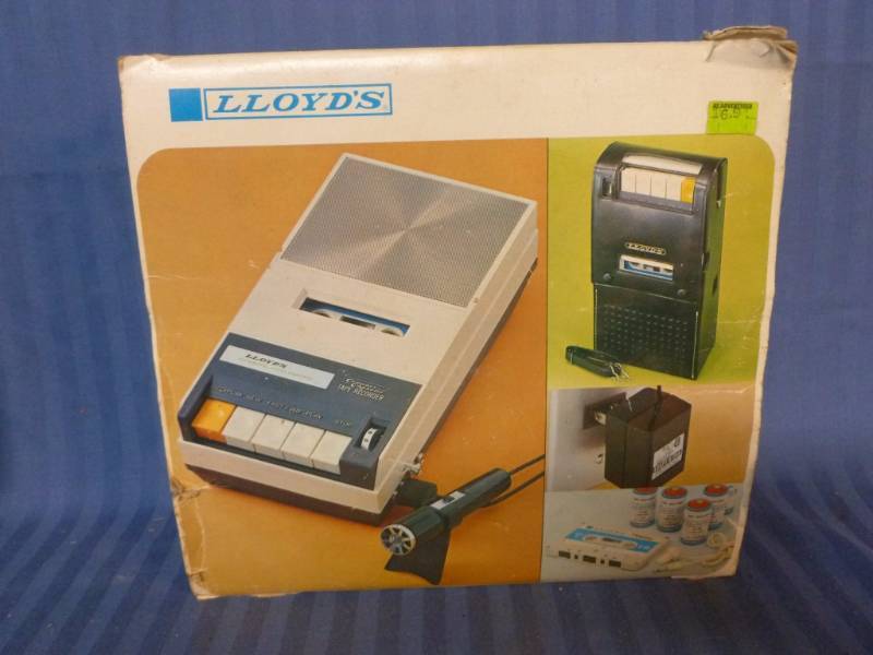 lot 221 image: Vintage Tape Recorder